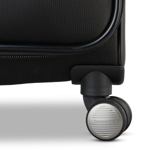 Samsonite Ascella 4 Expandable Spinner Carry-On