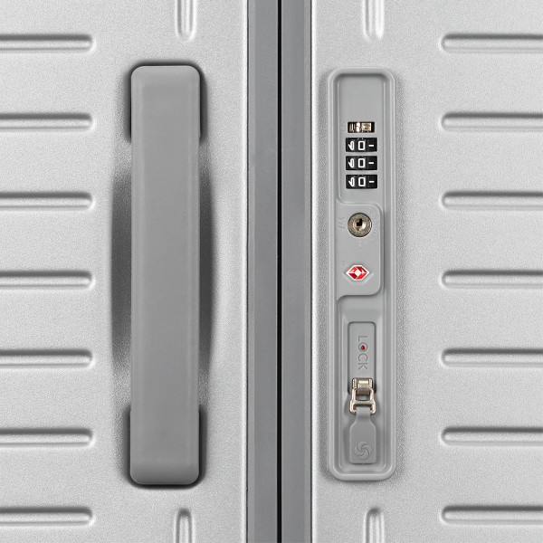 Samsonite Framelock Max Carry-On Spinner