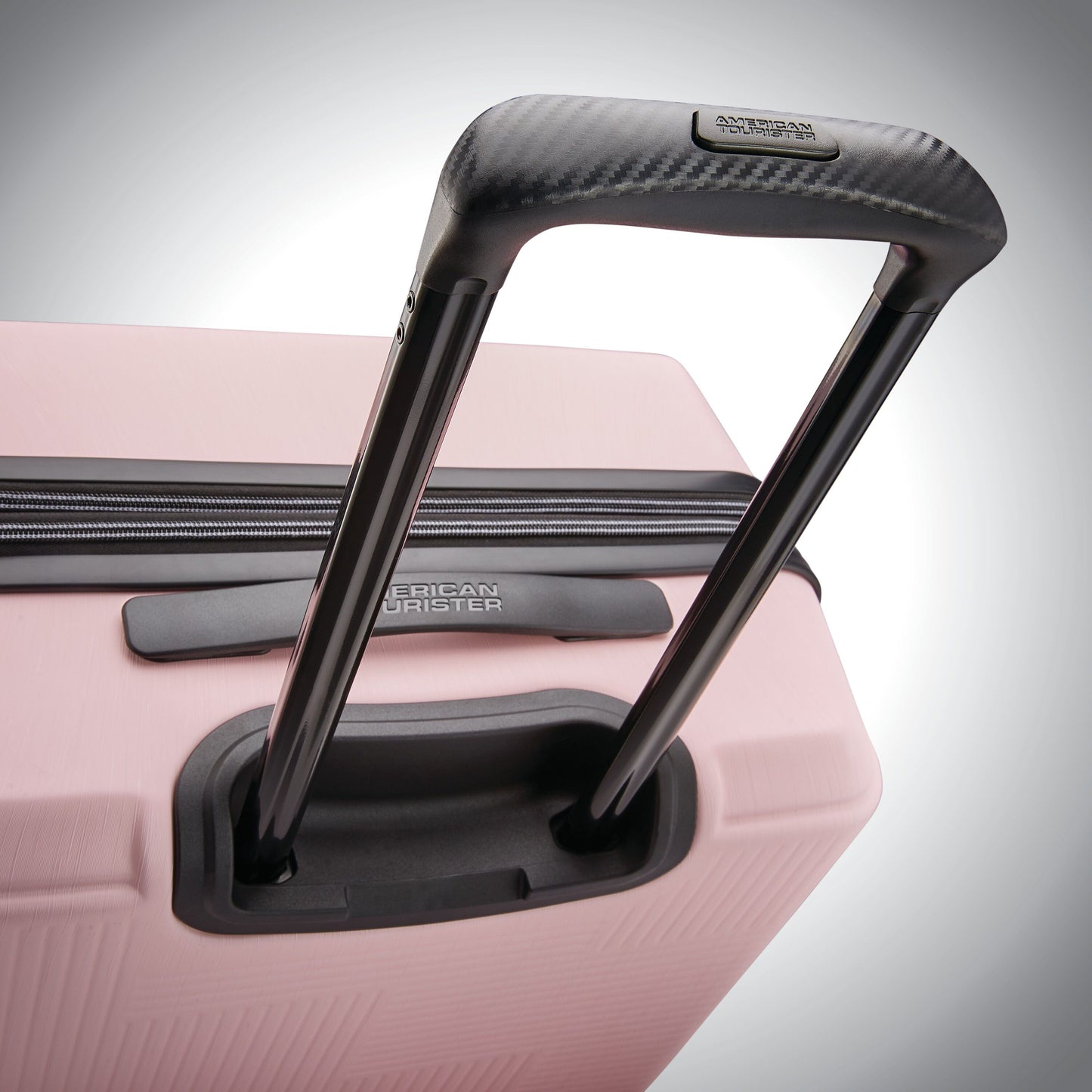 American Tourister Stratum XLT 28" Spinner