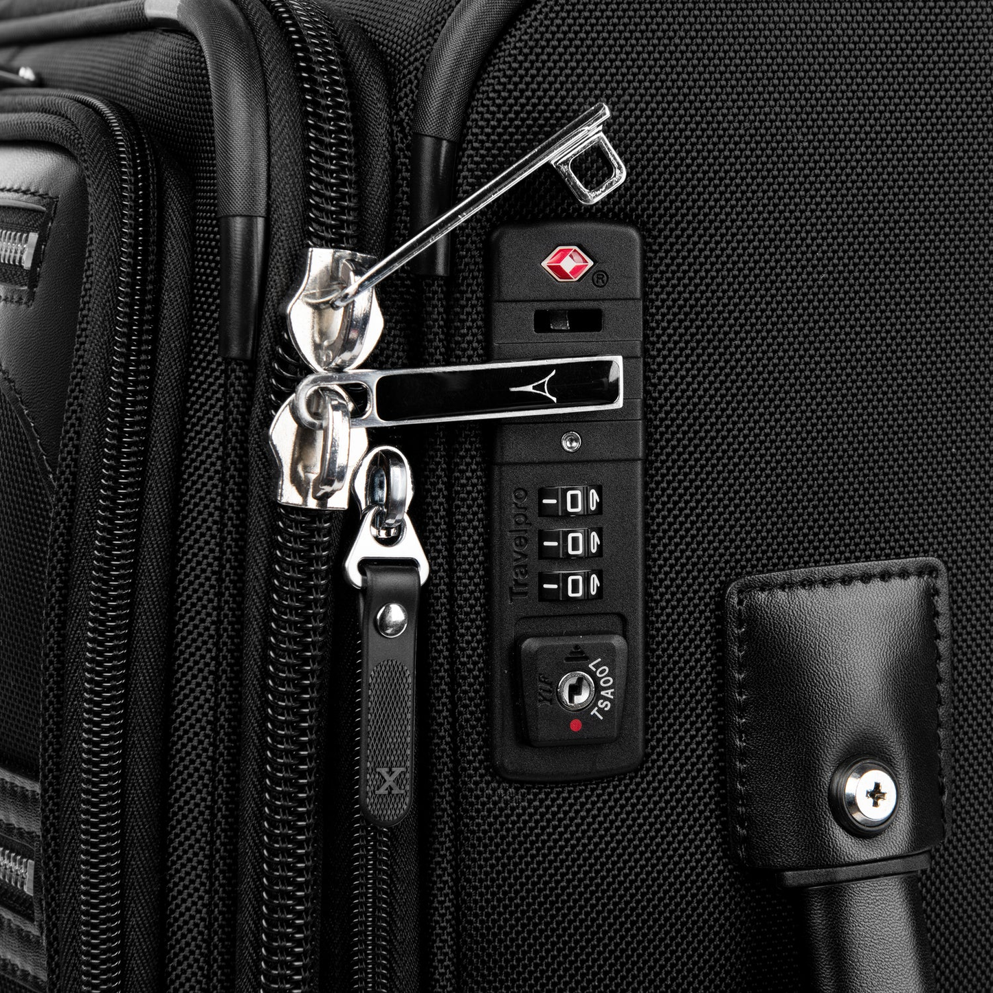Travelpro Platinum® Elite International Carry-On Spinner