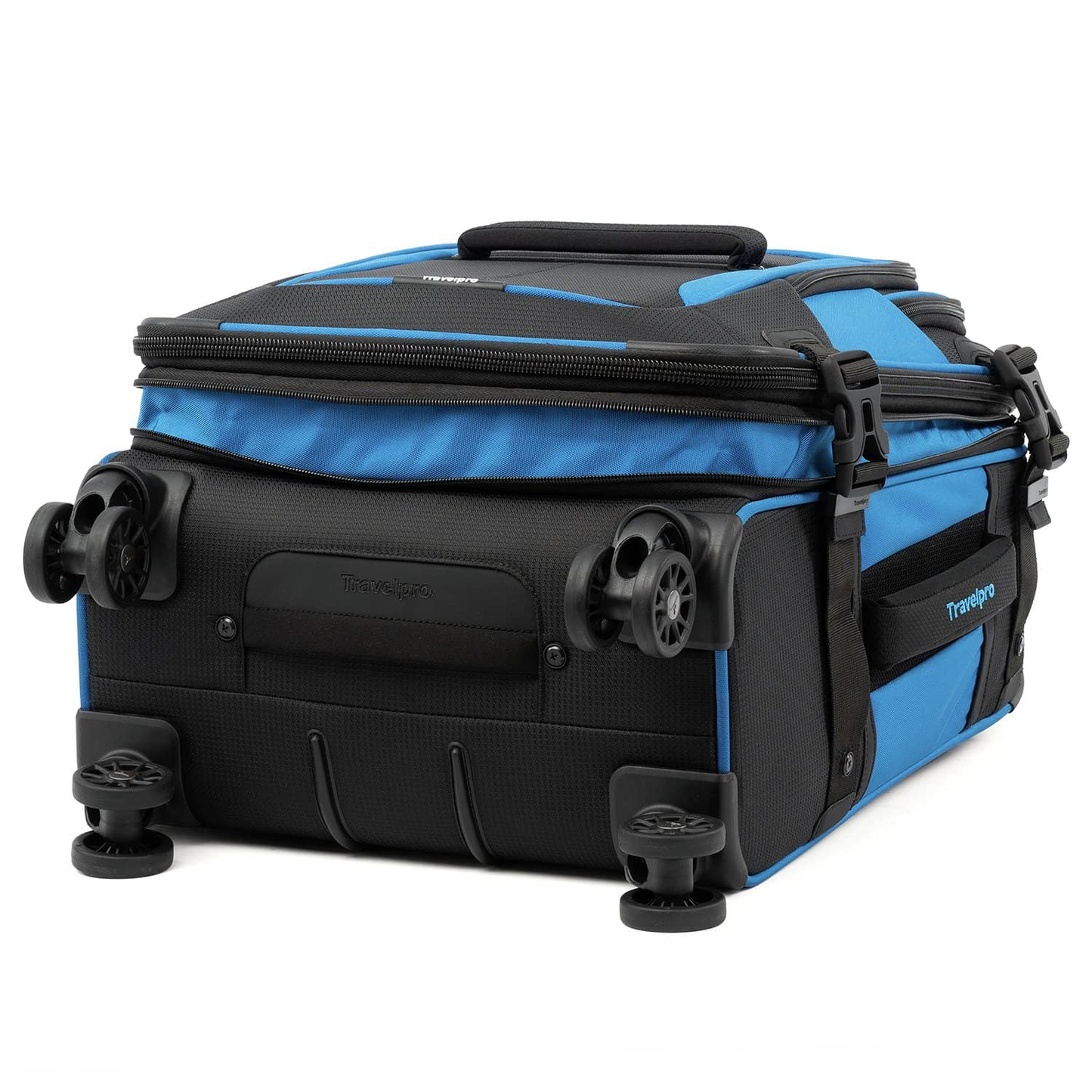 Bold™ by Travelpro® 21" Carry-On Spinner