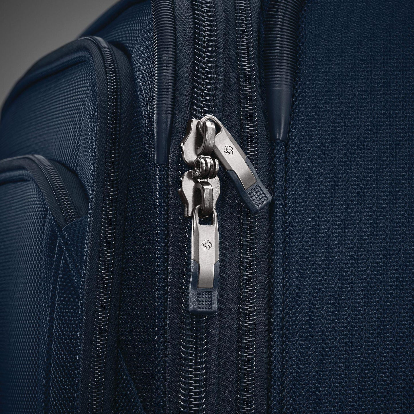 Samsonite Silhouette 16  30" Softside Spinner