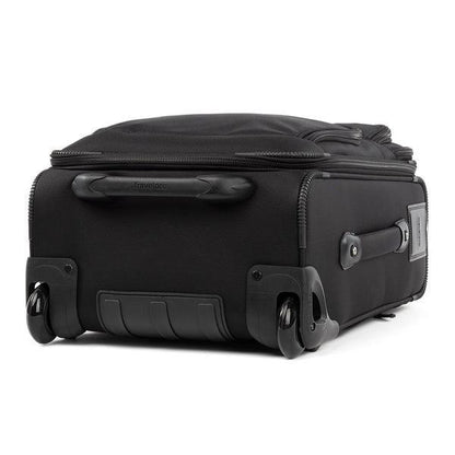 Travelpro FlightCrew™ 5 21" Rollaboard®