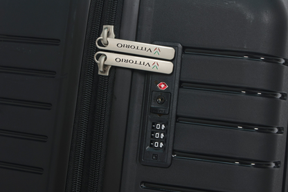 Vittorio Hardside 30"