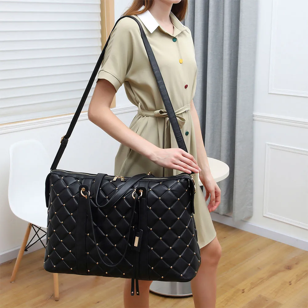 Badgley Mischka Travel Tote Weekender Bag