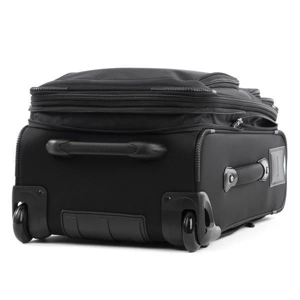 Travelpro FlightCrew™ 5 22" Expandable Rollaboard®